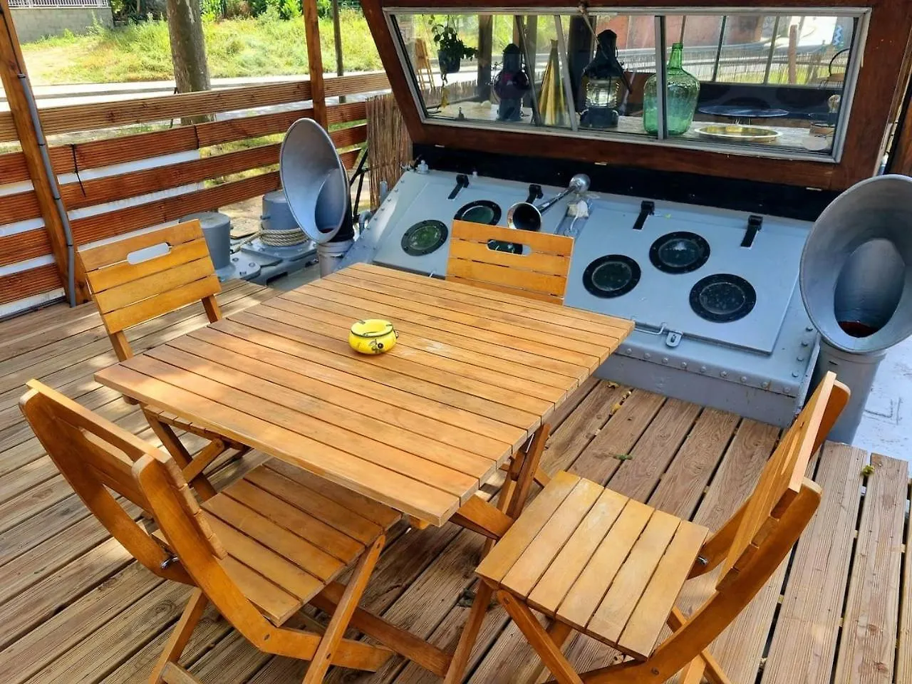 Peniche De Charme Avec Jacuzzi Sur Canal Du Midi Toulouse 0*,  France