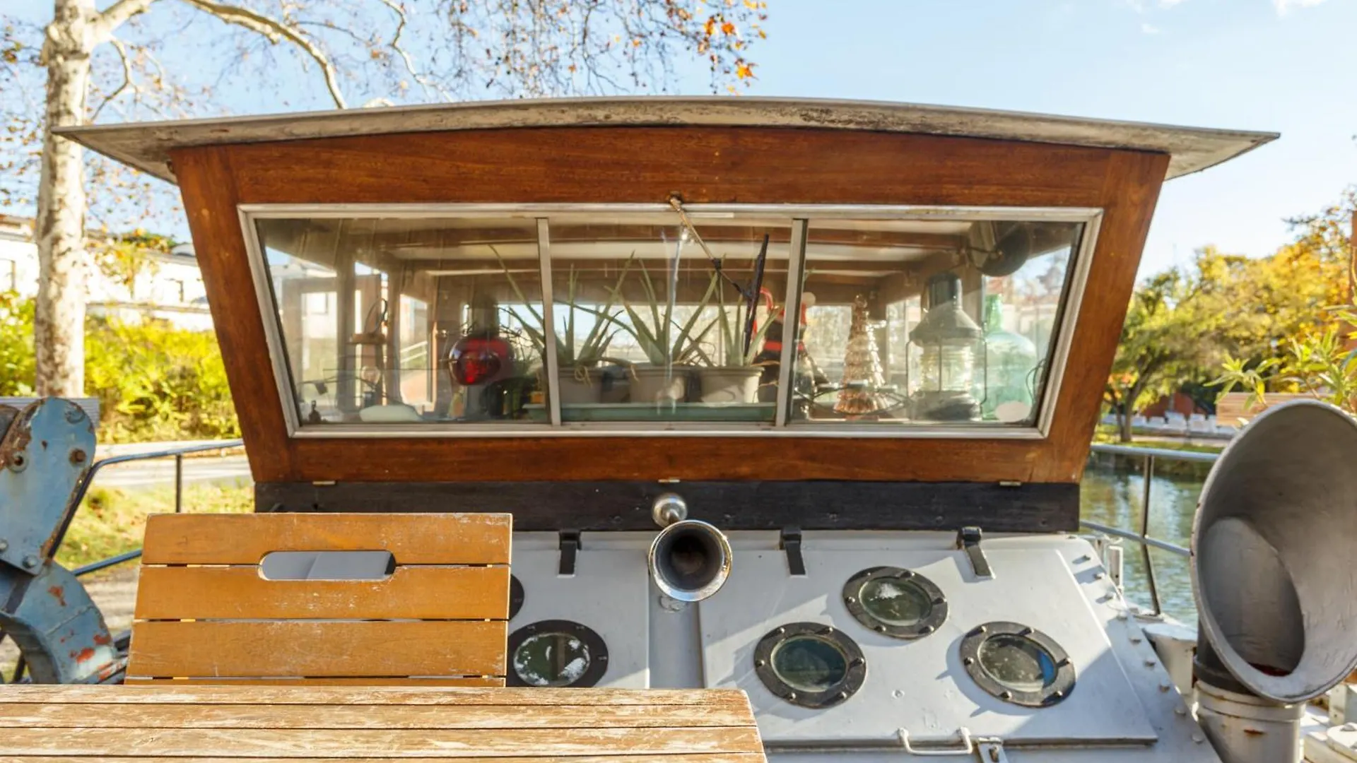 Botel Peniche De Charme Avec Jacuzzi Sur Canal Du Midi Toulouse